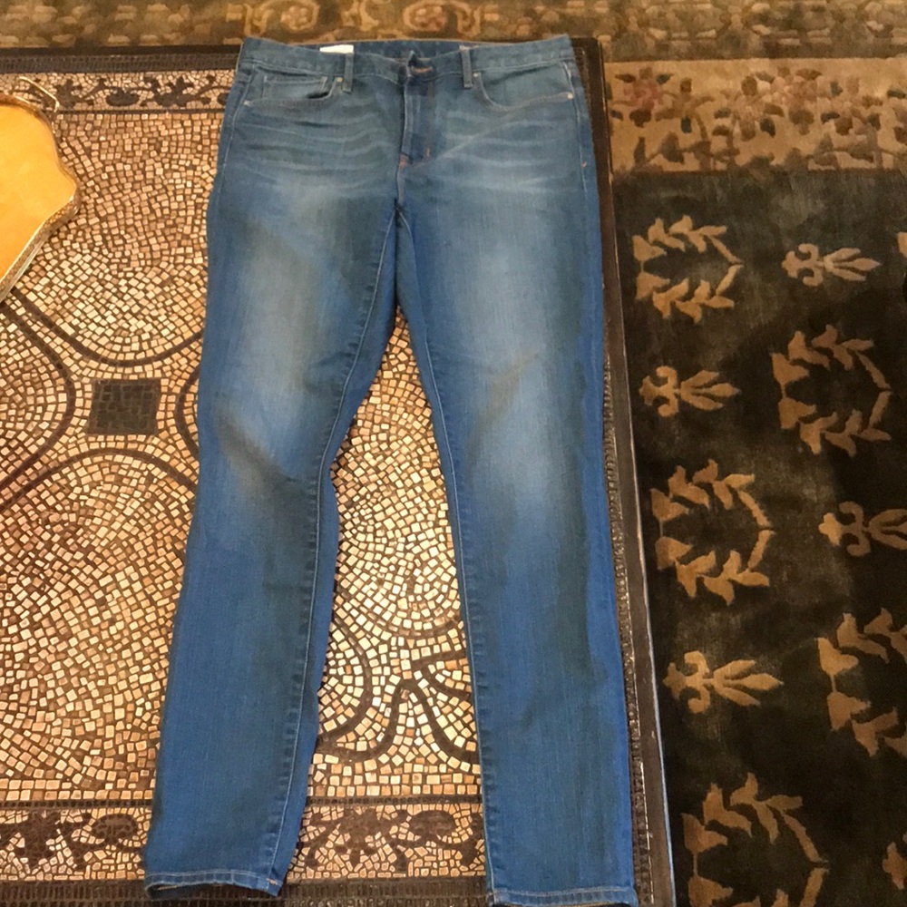 GAP high waisted skinny jeans